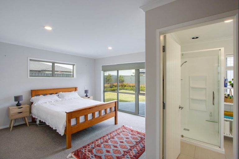 Photo of property in 4 Aparima Place, Awatoto, Napier, 4110