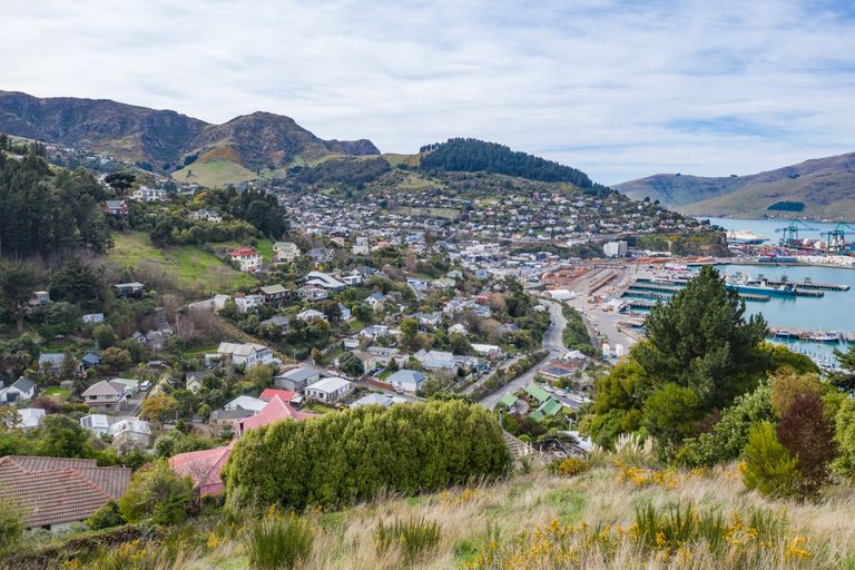 Photo of property in 23e Walkers Road, Lyttelton, 8082