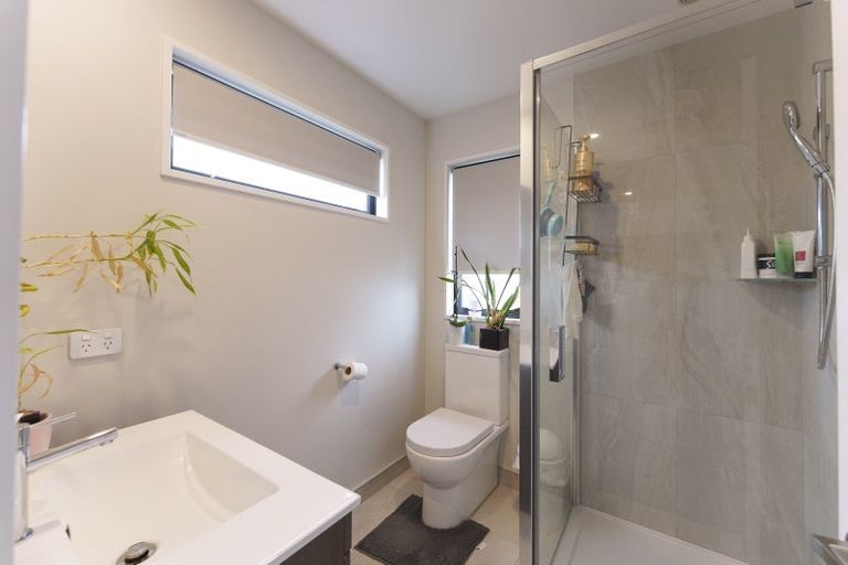 Photo of property in 2/57 Woodville Street, Edgeware, Christchurch, 8013