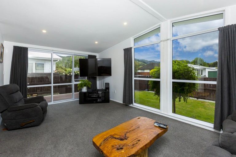 Photo of property in 27 Kiwi Street, Heretaunga, Upper Hutt, 5018