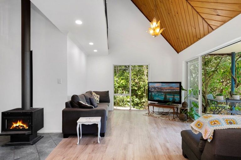 Photo of property in 636 Kaitemako Road, Welcome Bay, Tauranga, 3175