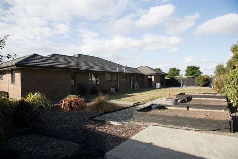 Photo of property in 74 Rotherham Drive, West Melton, 7618