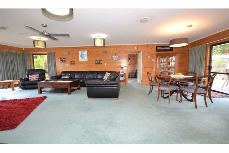 Photo of property in 12 Pa Road, Kerikeri, 0230