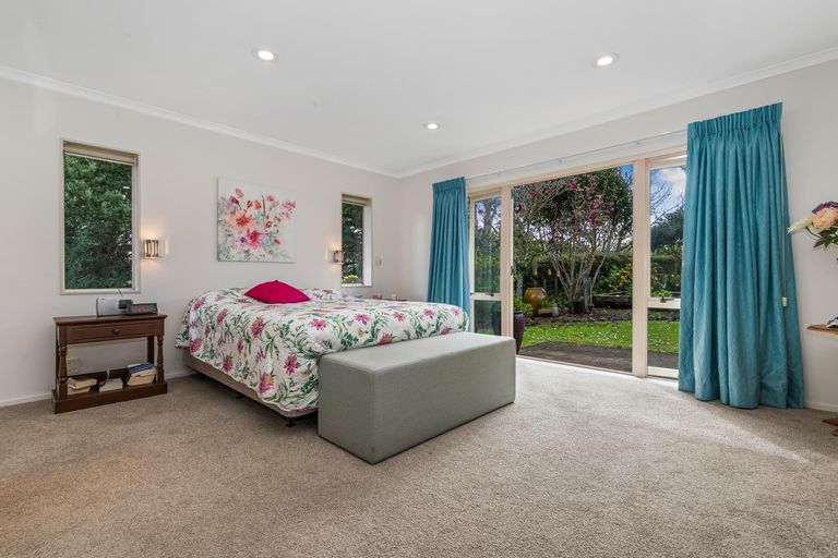 Photo of property in 54 Charles Prevost Drive, The Gardens, Auckland, 2105