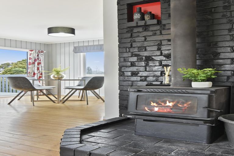 Photo of property in 47 Farquhar Road, Glendene, Auckland, 0602