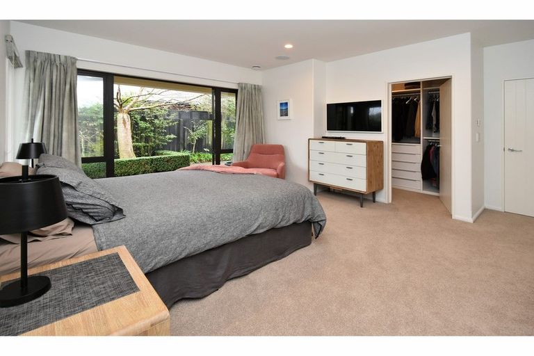 Photo of property in 22 Pohutukawa Crescent, Parklands, Christchurch, 8083