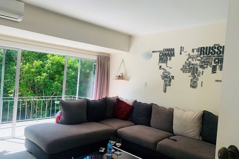 Photo of property in 74 Sunshine Avenue, Karori, Wellington, 6012