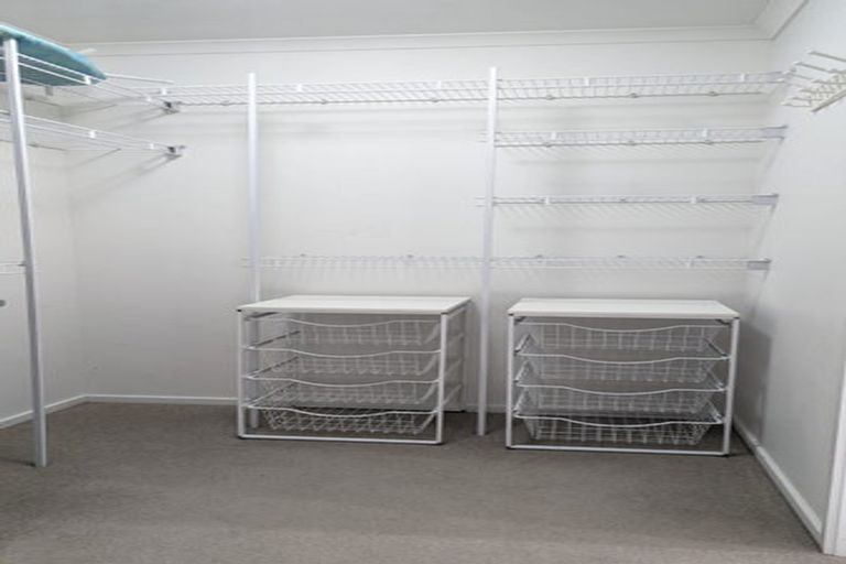 Photo of property in 18 Edgeview Crescent, Fitzroy, Hamilton, 3206