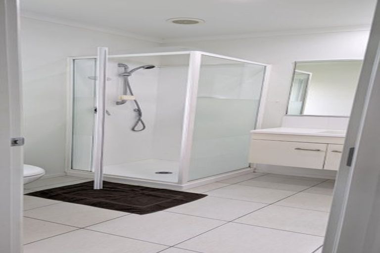 Photo of property in 18 Edgeview Crescent, Fitzroy, Hamilton, 3206