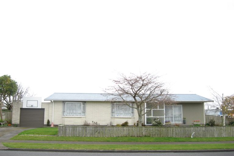Photo of property in 2 Sole Avenue, Bell Block, New Plymouth, 4312