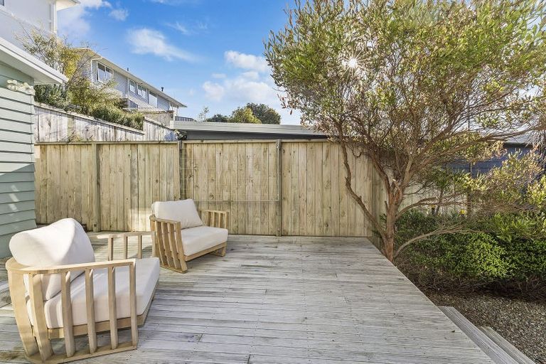 Photo of property in 21 Mascot Street, Tawa, Wellington, 5028