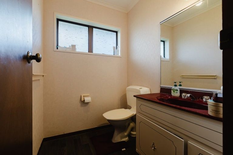 Photo of property in 22 Hind Place, Hokowhitu, Palmerston North, 4410