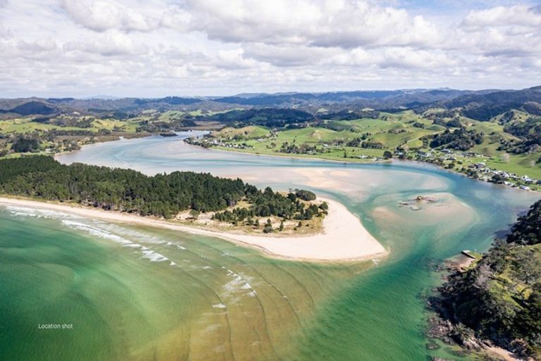 Photo of property in 2179 Whananaki North Road, Whananaki, Hikurangi, 0181