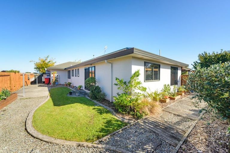 Photo of property in 39 Logan Way, Kelvin Grove, Palmerston North, 4414