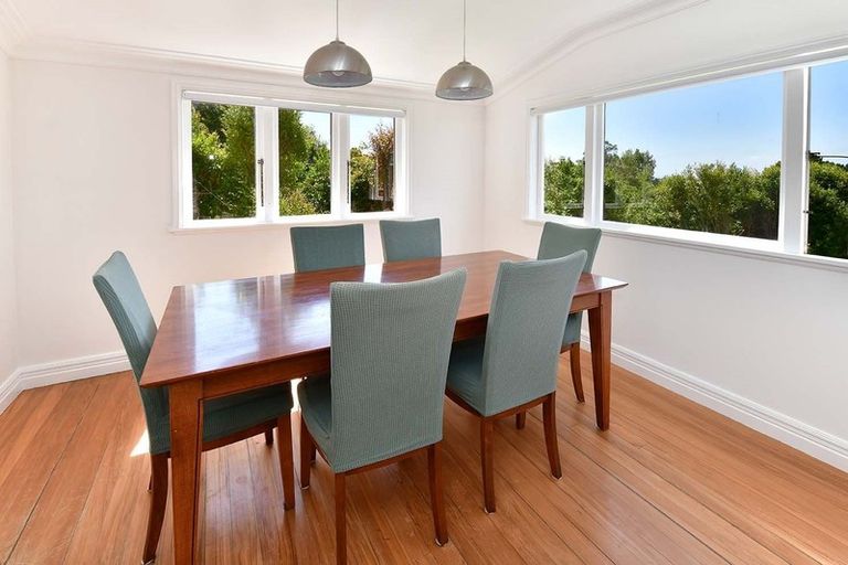 Photo of property in 1141 Whangaparaoa Road, Tindalls Beach, Whangaparaoa, 0930