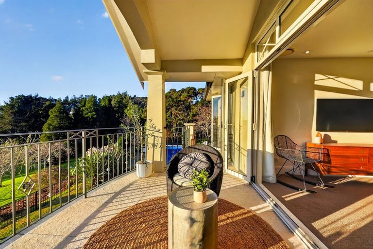 Photo of property in 1 Pearson Road, Whitford, Howick, 2571