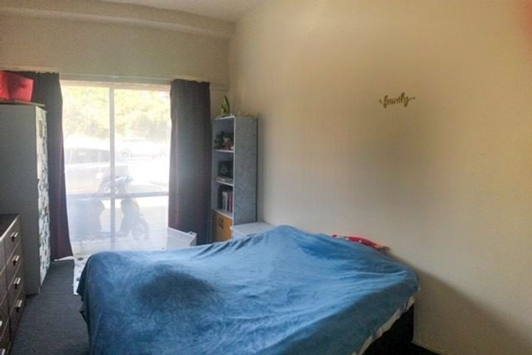 Photo of property in 131 Happy Valley Road, Owhiro Bay, Wellington, 6023