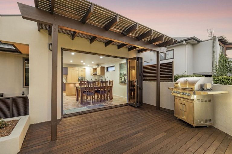 Photo of property in 145 Oceanview Road, Mount Maunganui, 3116