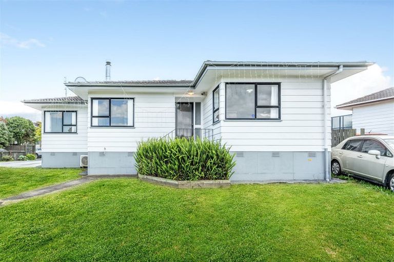Photo of property in 213 Mahia Road, Wattle Downs, Auckland, 2103