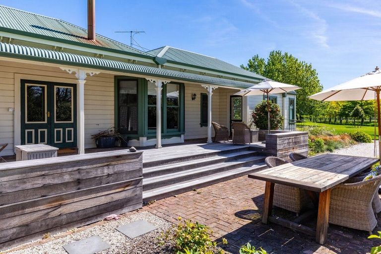 Photo of property in 100 Rowley Crescent, Grovetown, Blenheim, 7202