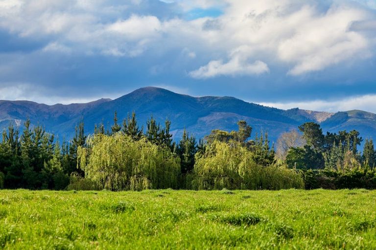 Photo of property in 105 Chapel Road, Loburn, 7472