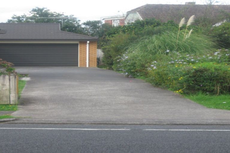 Photo of property in 1/130 Kimpton Road, Papatoetoe, Auckland, 2025