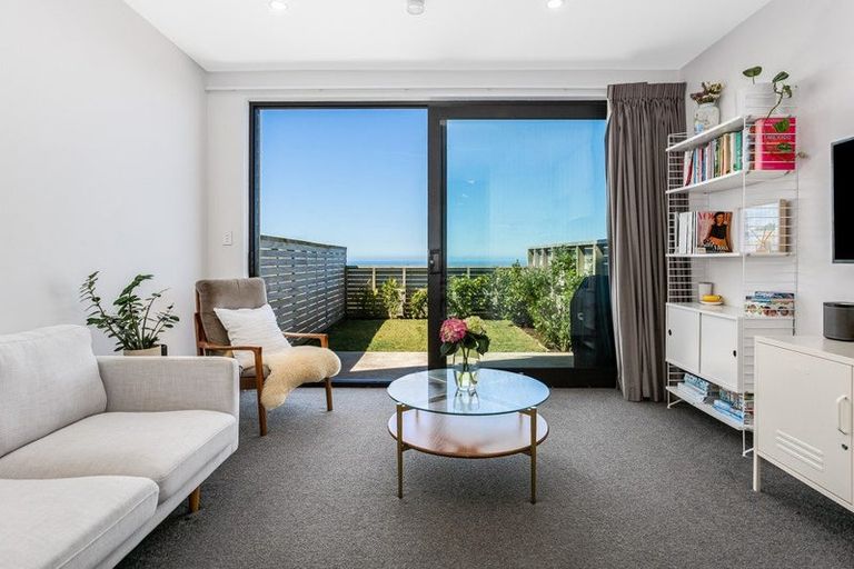 Photo of property in 3/52 High Street, Island Bay, Wellington, 6023