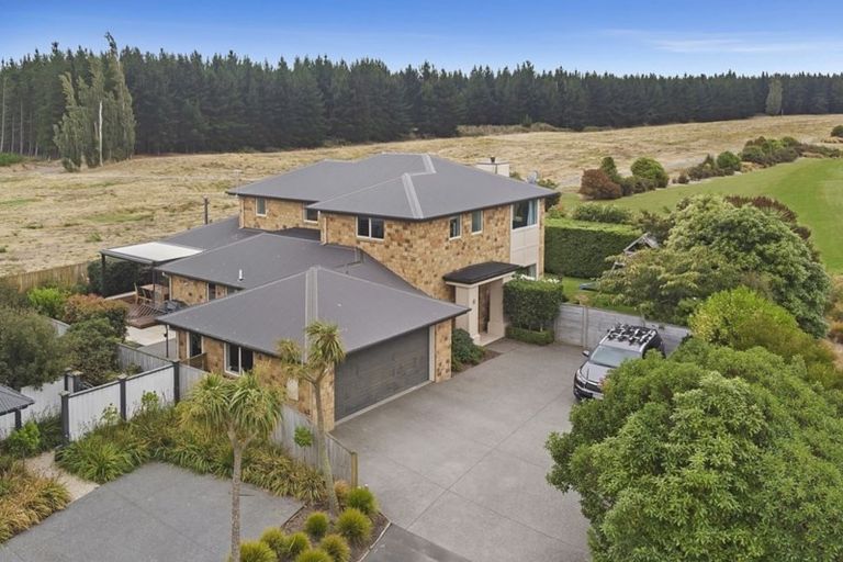 Photo of property in 47 Ruahine Place, Parklands, Christchurch, 8083