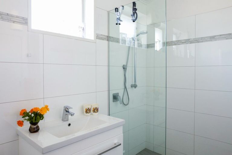 Photo of property in 20b Wood Street, Greytown, 5712