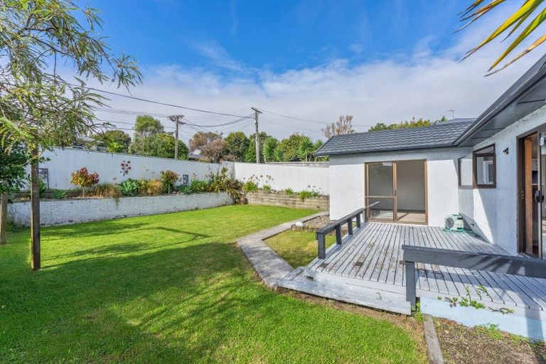 Photo of property in 18 Ruru Road, Otaihanga, Paraparaumu, 5036