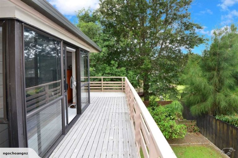 Photo of property in 2/35 Bay Street, Red Beach, 0932