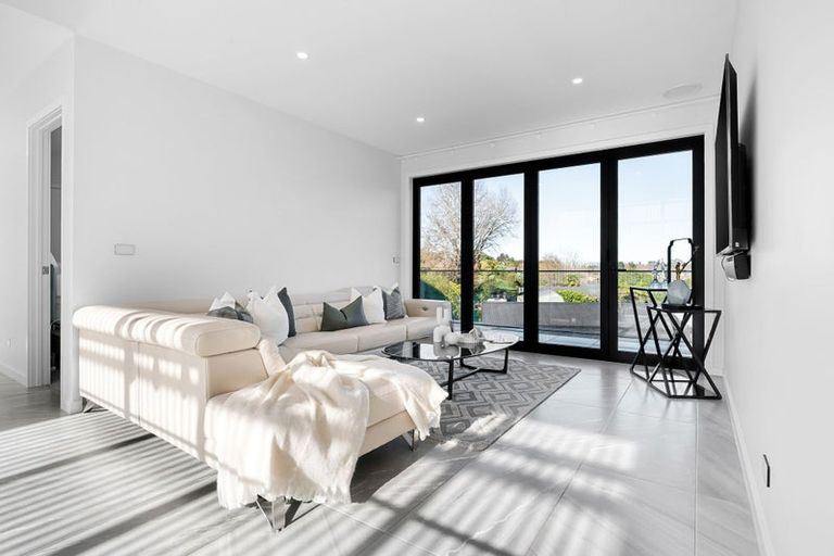 Photo of property in 2221 River Road, Horsham Downs, Hamilton, 3281