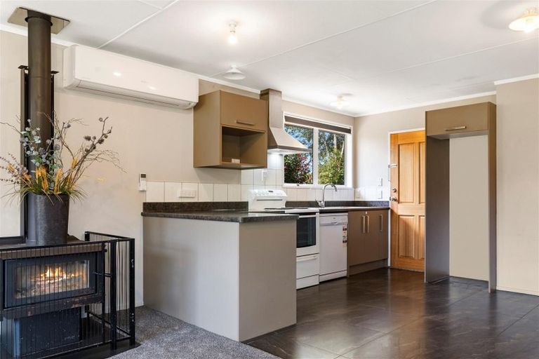 Photo of property in 100 Homedale Street, Pukehangi, Rotorua, 3015