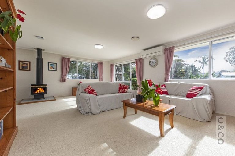 Photo of property in 31 Waimauku Station Road, Waimauku, 0812