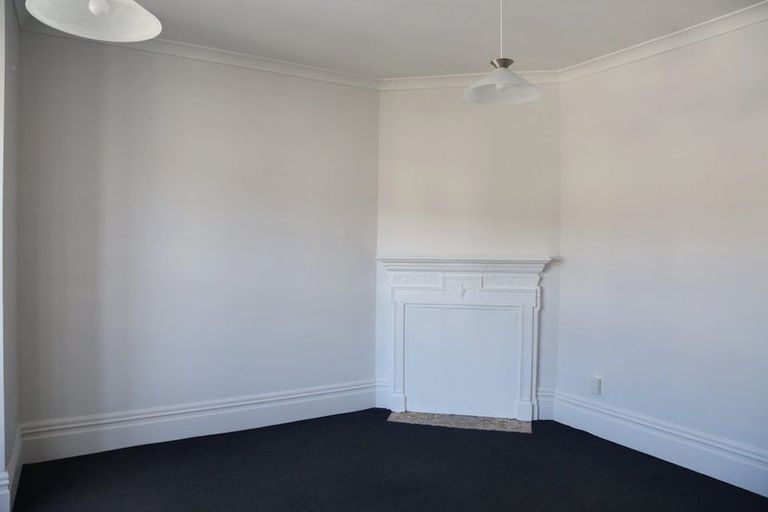 Photo of property in 1/12 Myrtle Crescent, Mount Cook, Wellington, 6021