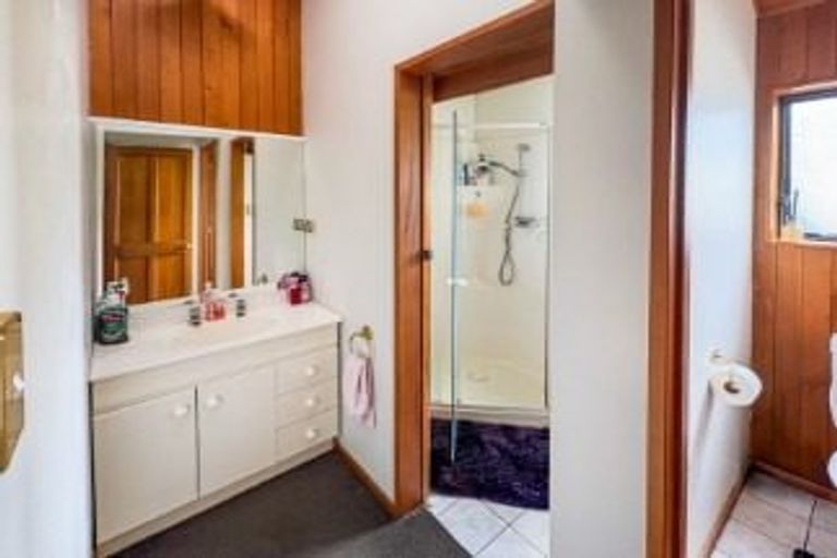 Photo of property in 104a Parawai Road, Ngongotaha, Rotorua, 3010