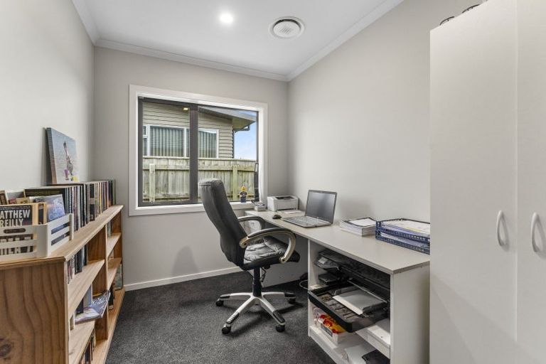 Photo of property in 17 Te Wiremu Lane, Otaki, 5512