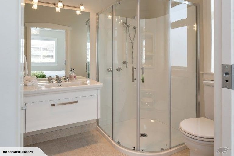 Photo of property in 25 Colombo Road, Waiuku, 2123