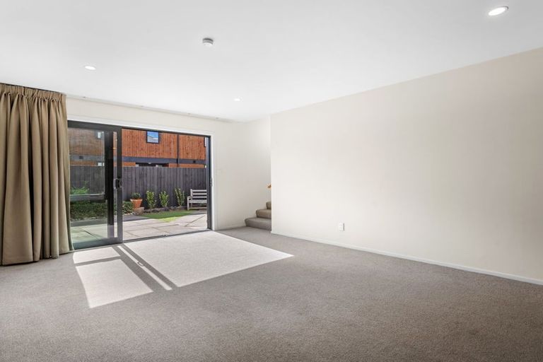 Photo of property in 3/25 Grove Road, Addington, Christchurch, 8024
