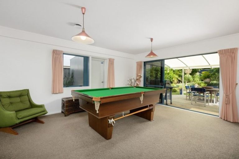 Photo of property in 994 Papamoa Beach Road, Papamoa Beach, Papamoa, 3118