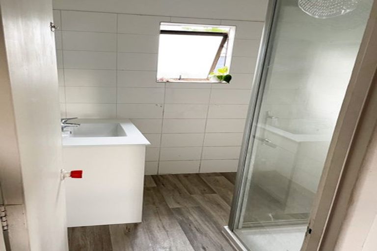 Photo of property in 15 Rata Road, Stanmore Bay, Whangaparaoa, 0932