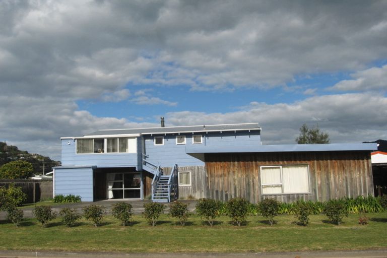 Photo of property in 33 Hornsea Road, Tairua, 3508