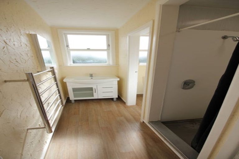 Photo of property in 327 Adelaide Road, Newtown, Wellington, 6021