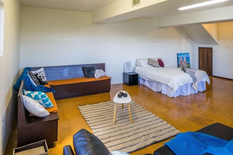 Photo of property in 10 Compass Way, Whitby, Porirua, 5024