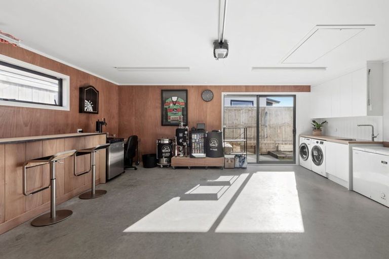 Photo of property in 64 Katania Heights, Brightwater, 7022