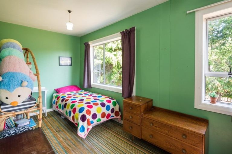 Photo of property in 63 Hampden Street, Picton, 7220