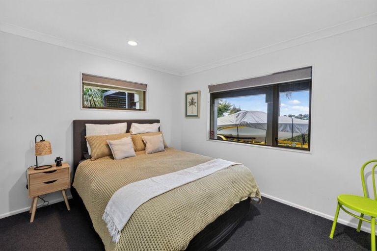 Photo of property in 30 Amberley Crescent, Bethlehem, Tauranga, 3110