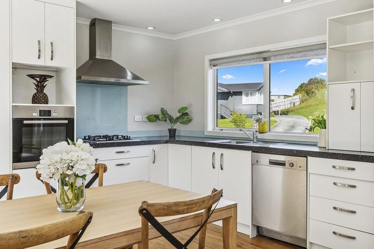 Photo of property in 4 Doncaster Terrace, Ascot Park, Porirua, 5024