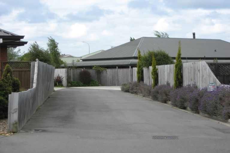 Photo of property in 11 Lowe Place, Rangiora, 7400