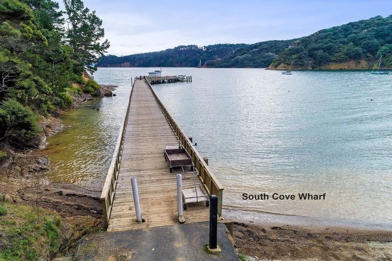 Photo of property in 19 Woods Ridge Road, Kawau Island, 0920